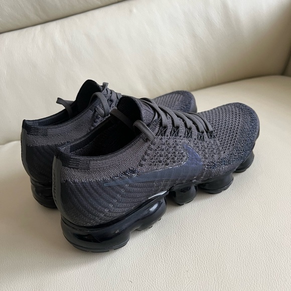 Nike Air Flyknit Vapormax Size 7 - Picture 3 of 7